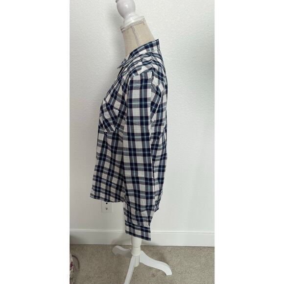 Untuckit Blue and White Sorbo Plaid Button Up - 12 - Picture 3 of 6